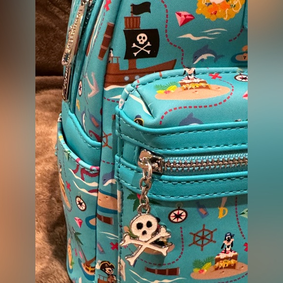 Loungefly Disney Backpack Pirates of the Caribbean NWT - Picture 10 of 13